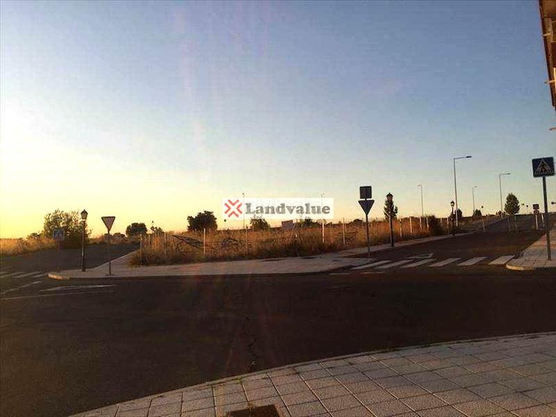 Foto 99b8196e-98f9-4f51-bf1b-e2122f1504cf. Solar industrial a campo azálvaro a Hervencias Altas - El Pinar Ávila