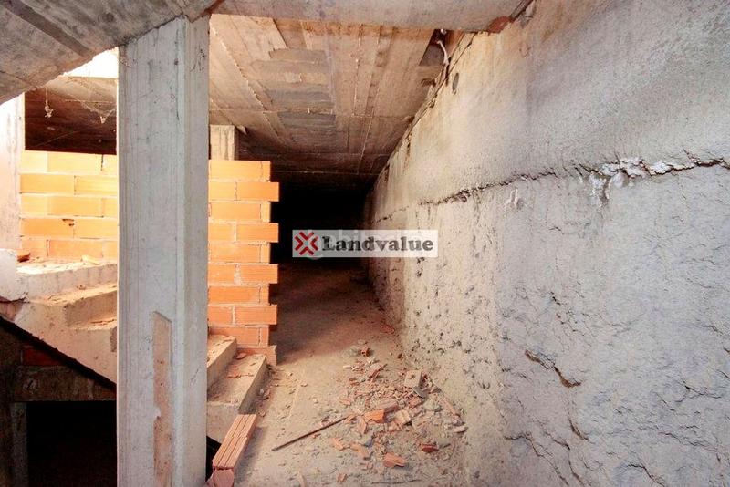 Foto b643a221-d232-4cc0-aa68-732ea3741b8b. Terreny residencial a carrer del mas ferriol 1 a Sabadell