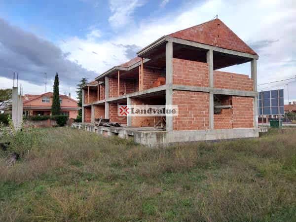 Foto a5b9693f-8d2e-4488-a515-21c64b96642b. Terreno residencial en palencia 9 en Lerma