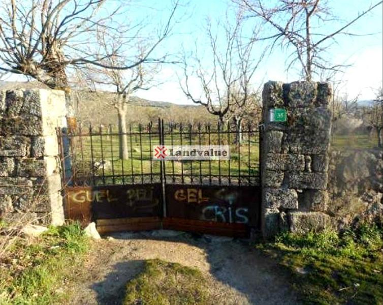 Foto 2f683e36-e433-42dd-bd4c-9bb7eabcbe7e. Terrain résidentiel dans de la cebollita 35 dans Cercedilla