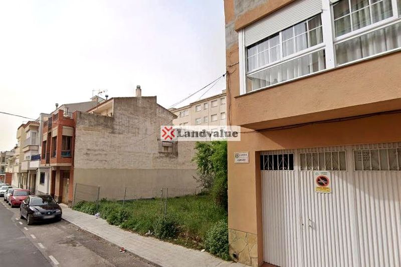 Foto bdba5225-d733-404f-b4c4-f3c9512f16ea. Terreny residencial a El Tancat-Mas d´en Gual Vendrell (El)