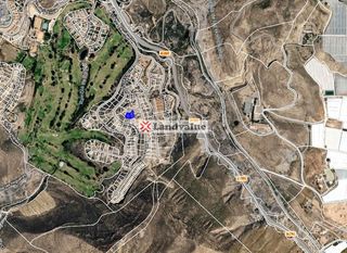 Terreno residenziale in Los pinos, 14 y 16