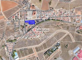 Terreno residenziale  Almendro 8 y calle san blas 2