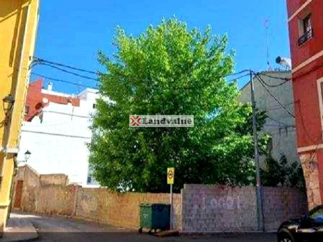 Foto 180d66df-4961-4e41-9ff5-345704081082. Terreno residencial en calle del picadero 1 en Xàtiva