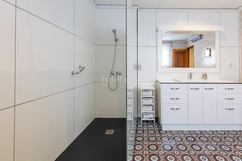 Foto cafe177a-fe7c-4748-9685-d4a60a1462bd. Casa exclusiva vivienda con majestuoso patio en Centro Bétera