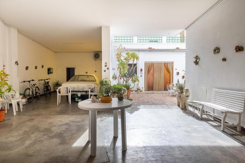 Foto eaae1c44-c69f-4891-98ba-81034df35932. Casa exclusiva vivienda con majestuoso patio en Centro Bétera