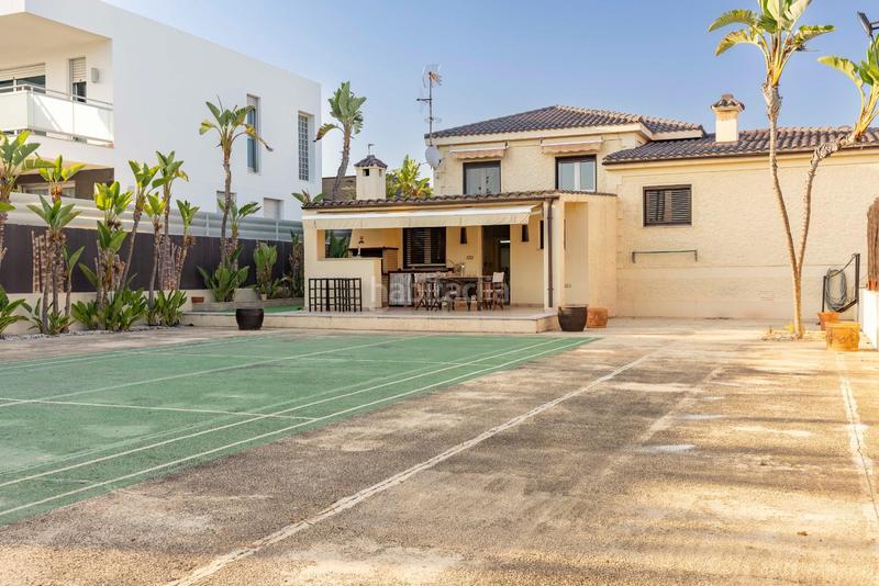 Foto 637f0d25-3c2d-4e0b-8408-70320310240b. Chalet mit heizung parking pool in Chilches