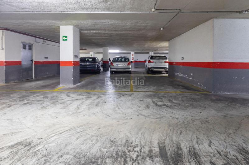 Foto 17a003f2-b48f-4140-90b7-e07a01fef6f3. Parking coche plaza parking en edificio terrazas 2 en Paterna