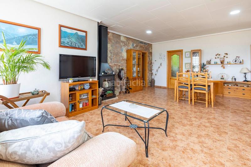 Foto 1f31beb5-8cd8-4f2b-8b56-3c34af019212. Chalet  con mucho encanto en villamarxant en Vilamarxant