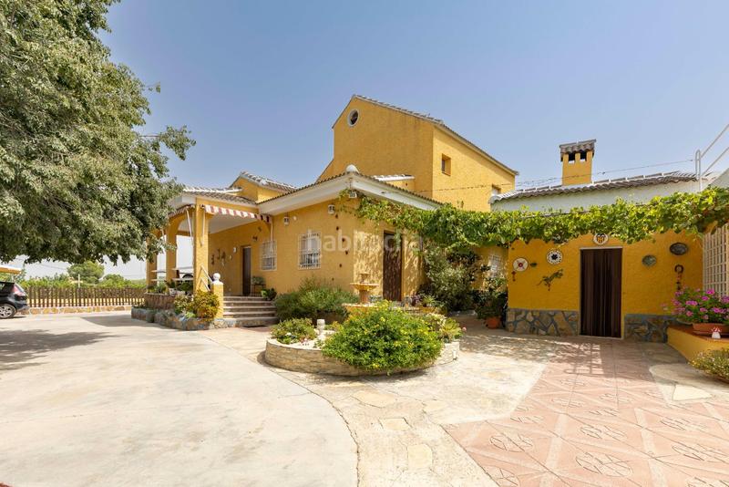 Foto 2bf7cd8e-1d99-4618-97d8-f4a9f42b5b20. Chalet  con mucho encanto en villamarxant en Vilamarxant