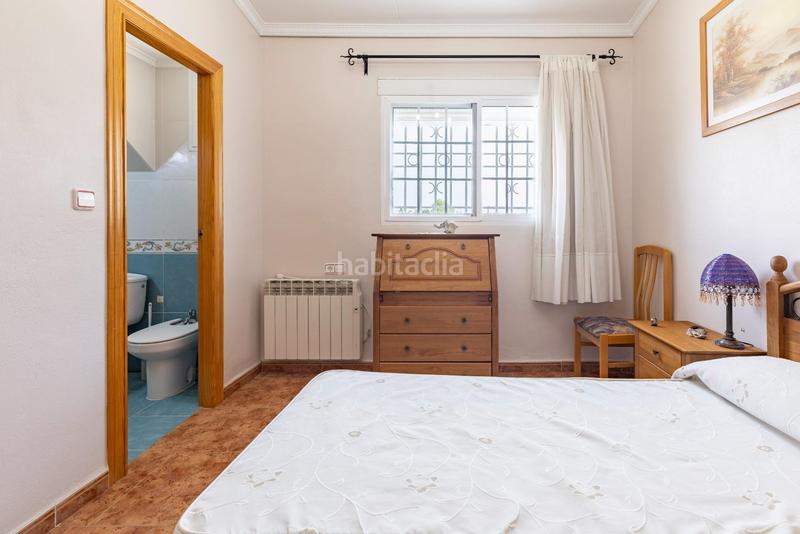Foto 5df78ed5-f1a1-4f98-b073-50cd67b0a0ac. Chalet  con mucho encanto en villamarxant en Vilamarxant