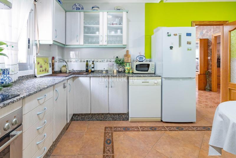 Foto 6e6b3ef2-098f-4932-a289-7d15613ce947. Chalet  con mucho encanto en villamarxant en Vilamarxant