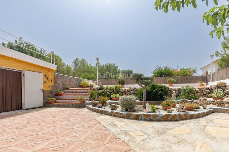 Foto a41cf50e-0e1d-45bc-924b-cb4dbfc8f742. Chalet  con mucho encanto en villamarxant en Vilamarxant
