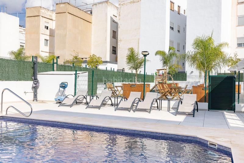 Foto 69a08ed5-b6ab-43a2-9848-3350c5d37033. Àtic amb piscina a El Mercado Manises