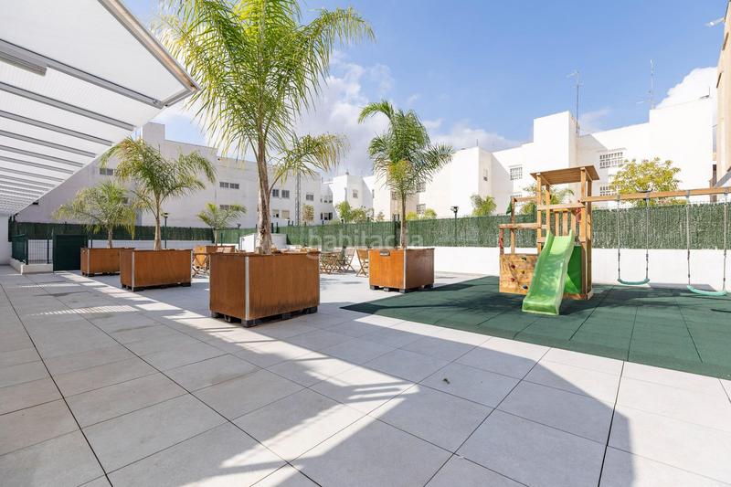 Foto 6b463ec4-ac3c-4004-96a4-b837052a3777. Àtic amb piscina a El Mercado Manises