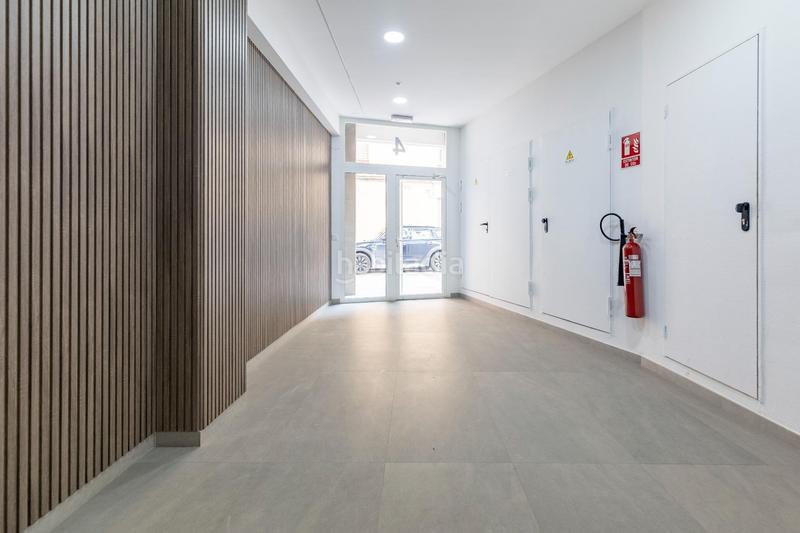 Foto 73a2af65-10c1-4cc0-8826-46be12ffe620. Àtic amb piscina a El Mercado Manises