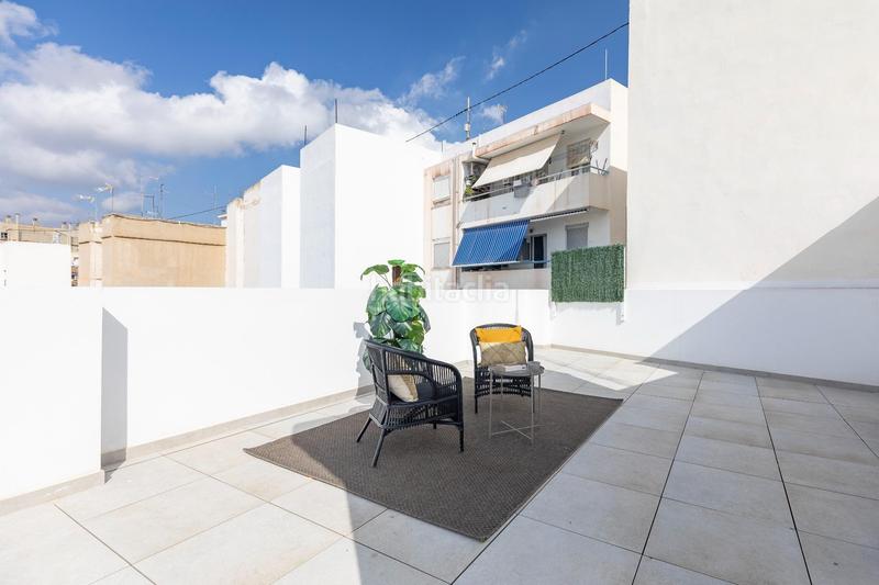 Foto 7c977234-e979-4e78-87a0-3cca3f9d82fc. Àtic amb piscina a El Mercado Manises