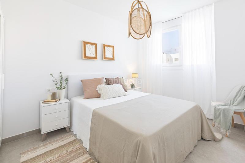 Foto 813fc79f-a968-471b-977c-4e0aeca18af5. Àtic amb piscina a El Mercado Manises