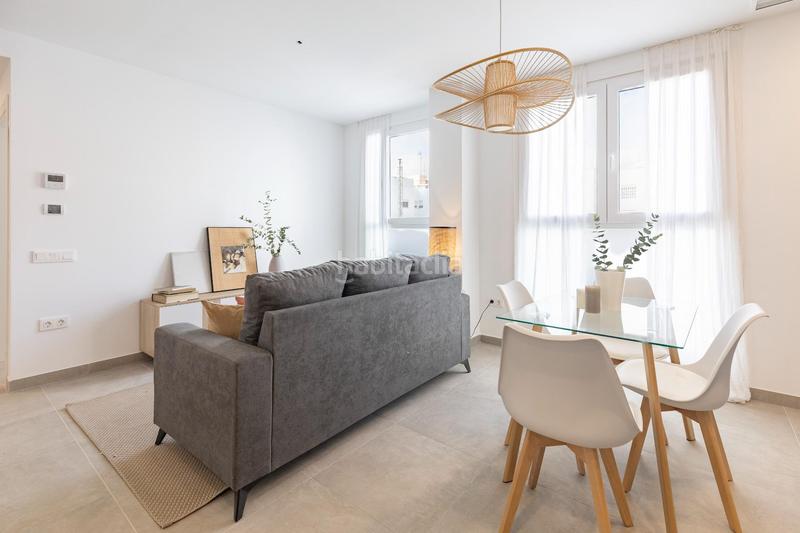 Foto ab2f71aa-44d1-4921-976f-82db976b29e5. Àtic amb piscina a El Mercado Manises