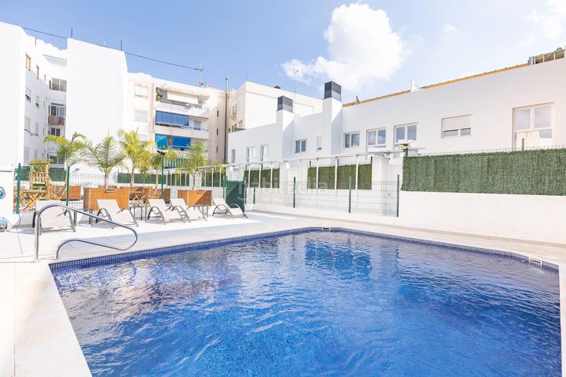 Foto bae4ba98-154c-400c-b2f6-e9ce3943cf21. Àtic amb piscina a El Mercado Manises