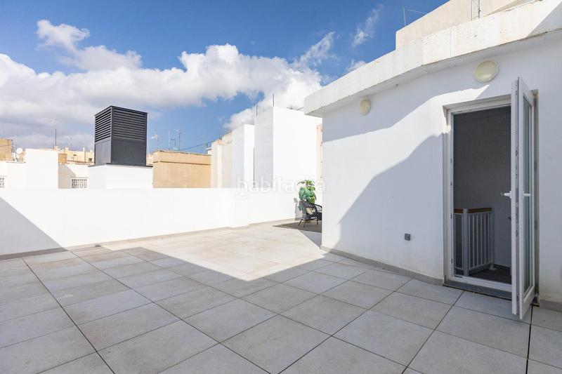 Foto f4994019-71b8-45ba-8155-7012a869a7a1. Àtic amb piscina a El Mercado Manises