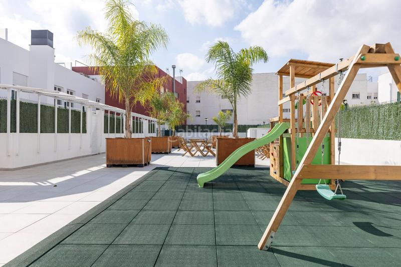 Foto f59b70e9-845a-4dd8-8327-3b813f40eee5. Àtic amb piscina a El Mercado Manises