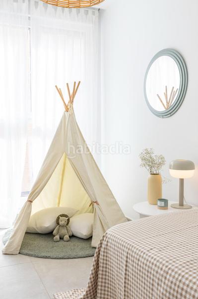 Foto 996f7f7a-0191-4073-9a50-77ed7d7cb3a8. Appartamento con piscina in El Mercado Manises