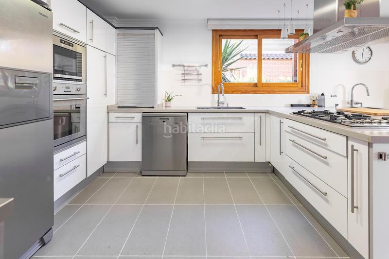 Foto 0d579ec0-3e82-441f-8b3a-baf1d0212888. Chalet with heating parking pool in Mas Camarena Bétera