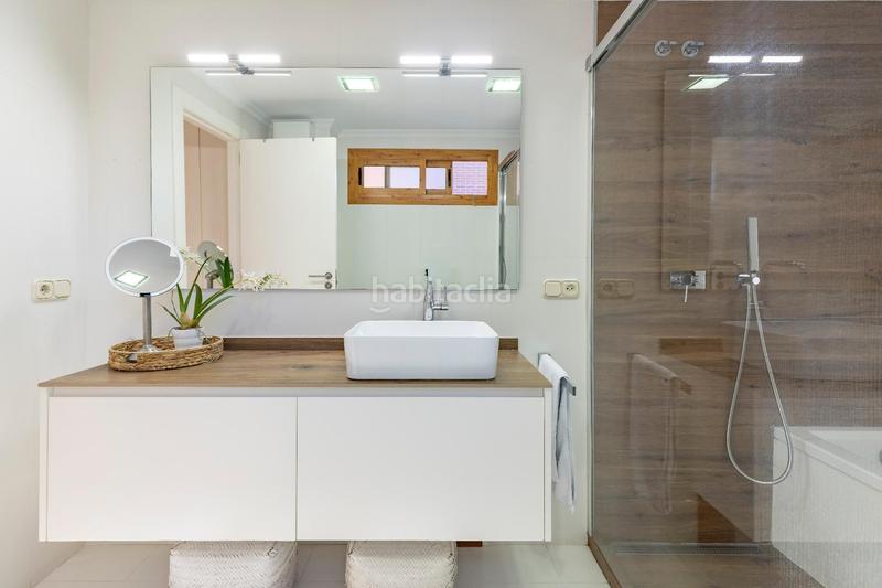 Foto 2d89f819-9cae-4f2f-9dd1-c1fe7684ffc5. Chalet with heating parking pool in Mas Camarena Bétera