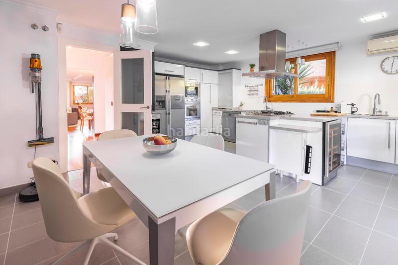 Foto 4c6de8e9-a95b-4ee2-bc0b-abc4c6c232d4. Chalet with heating parking pool in Mas Camarena Bétera