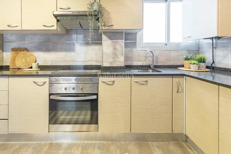 Foto 15c49fb9-6e03-494d-814d-825023a40159. Appartamento in Barrio Benicalap Valencia