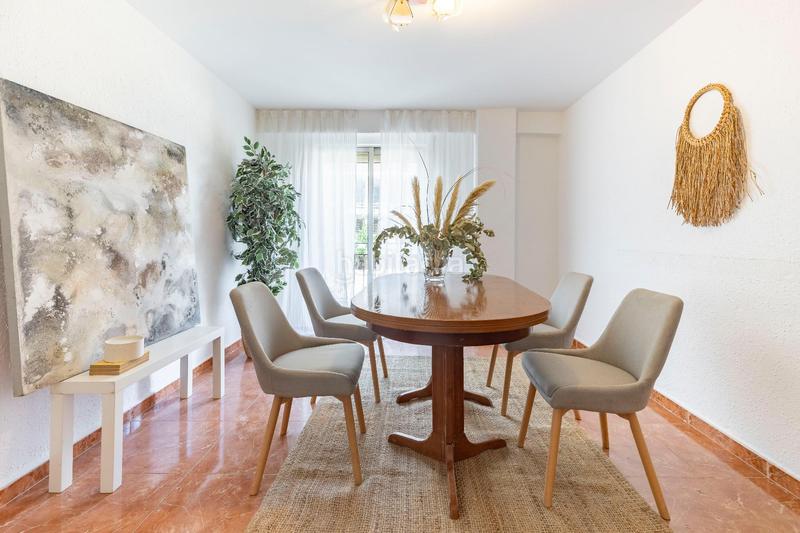 Foto f4915dfb-975e-4215-a0ed-0d3f19a3cf54. Appartamento in Barrio Benicalap Valencia