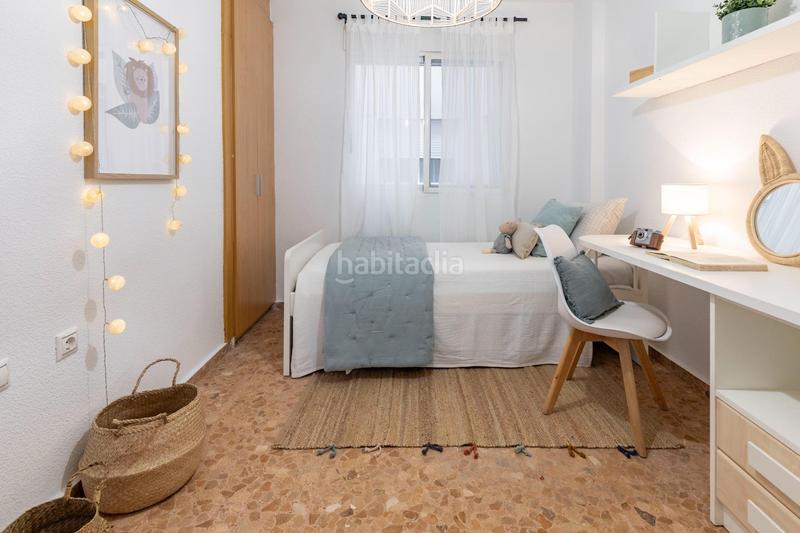 Foto 05d8993e-f9ae-4f79-9084-6b1dc9d6c8a9. Pis amb calefacció aparcament a Plaza Xúquer Paiporta