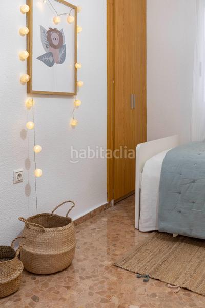 Foto 416234c3-1ac6-49cd-a5f2-0e87116bd2f7. Pis amb calefacció aparcament a Plaza Xúquer Paiporta