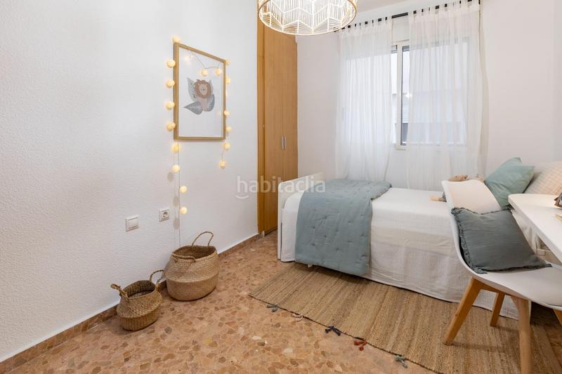 Foto c3775ba3-a22a-4f66-abd1-6ec345608387. Pis amb calefacció aparcament a Plaza Xúquer Paiporta