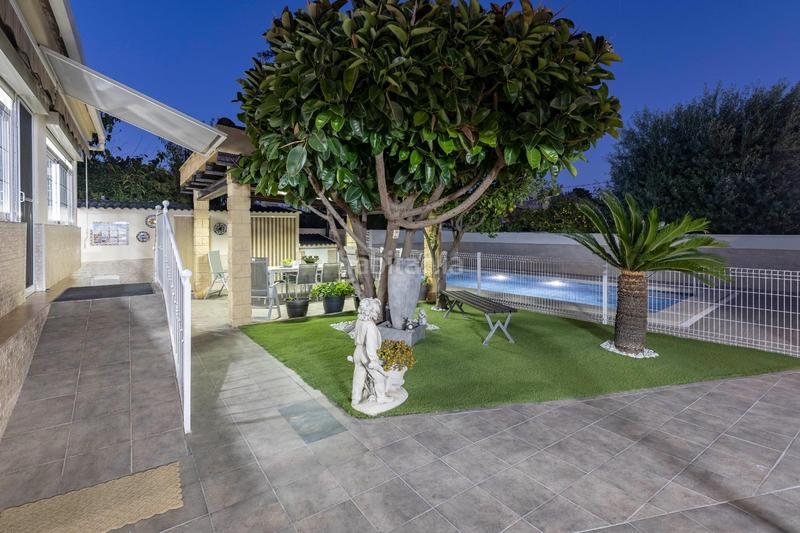 Foto 1302ac08-c3d6-4c8c-8f06-c0c5ac0d9ba8. Xalet amb calefacció piscina a Montesol Eliana (l´)