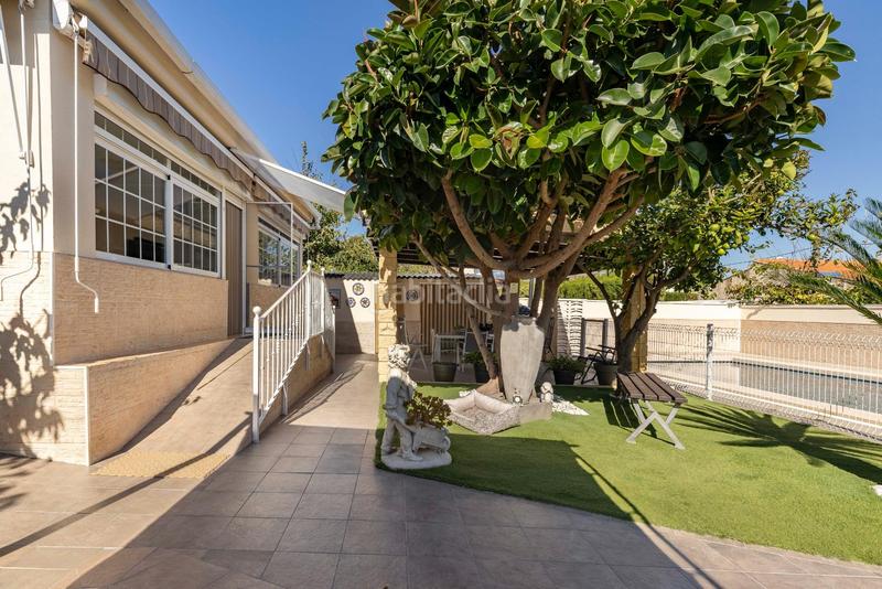 Foto 2ca72271-6e32-4cec-b894-f4e887795f0c. Xalet amb calefacció piscina a Montesol Eliana (l´)