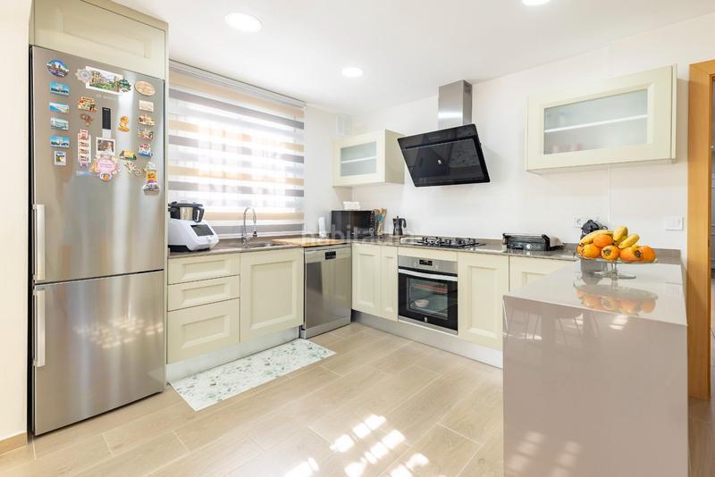 Foto 9da2ed76-b91b-4e2d-ad72-dfcfd5deadbe. Xalet amb calefacció piscina a Montesol Eliana (l´)