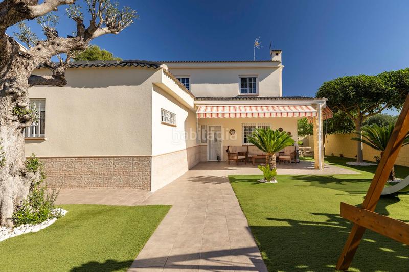 Foto ba55a919-34fd-40a1-a40b-0701000f7117. Xalet amb calefacció piscina a Montesol Eliana (l´)