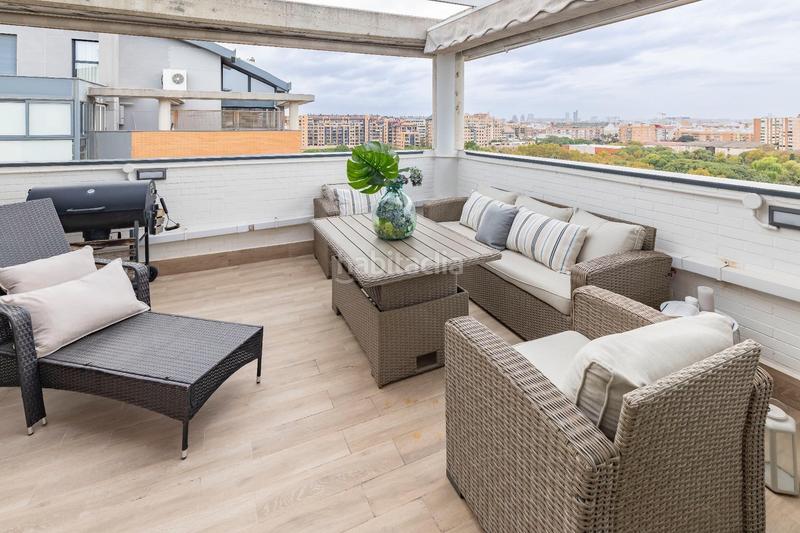 Foto f792a98d-8e58-4f07-bc49-a872042bde16. Àtic amb calefacció a Sant Llorenç - Zona Alfahuir Valencia