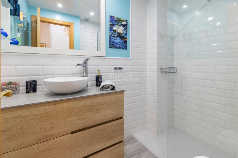 Foto 5dca7b23-aefa-4946-8ed5-18af70e74b6f. Casa adosada en Centro Bétera