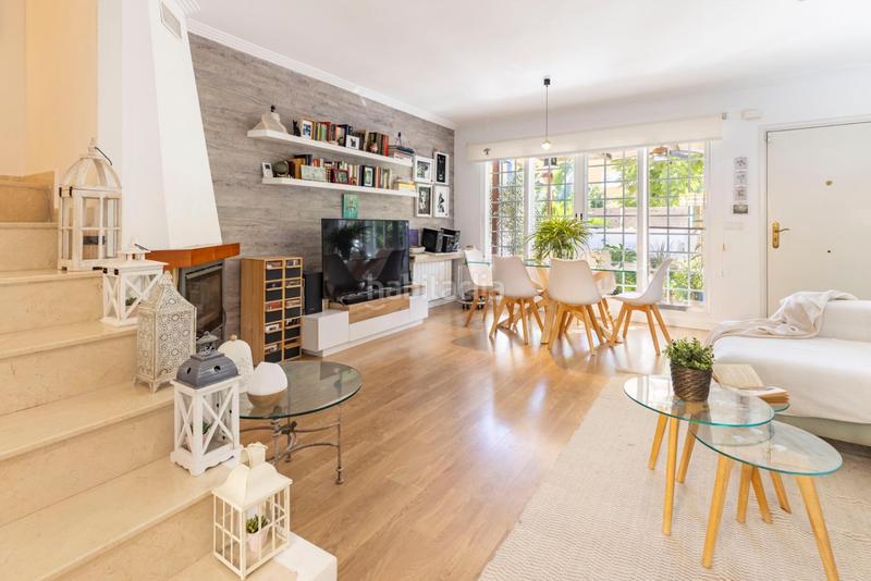 Foto 43688587-4085-4ef0-9c3d-132ae81148ea. Maison jumelée avec chauffage parking piscine dans Centro Bétera