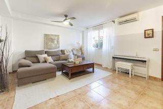 Reihenhaus en San Antonio de Benagber. Un adosado con estilo en san antonio de benageber