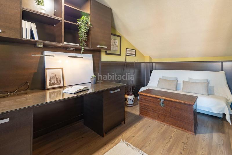 Foto 1b1dfaeb-c821-431d-a40f-e15417c393d4. Casa adossada amb calefacció aparcament a San Antonio de Benagéber