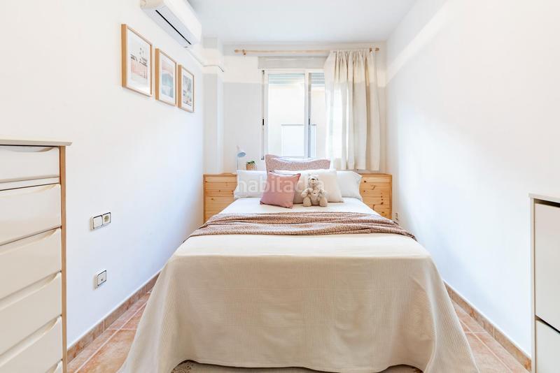 Foto 24ca038d-bb43-446d-b06d-2f2e9cf24ed5. Casa adossada amb calefacció aparcament a San Antonio de Benagéber