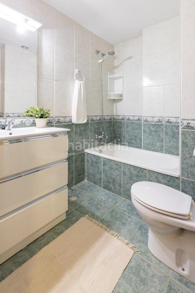 Foto 69e8ed98-b087-4a12-8b97-5d056503bc32. Casa adossada amb calefacció aparcament a San Antonio de Benagéber