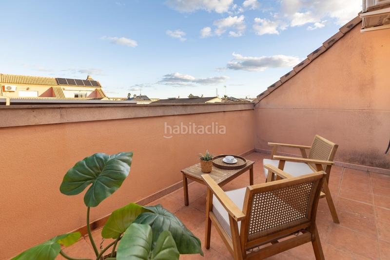 Foto 980bc231-e29f-4dc3-ad71-392ac5d38de3. Casa adossada amb calefacció aparcament a San Antonio de Benagéber