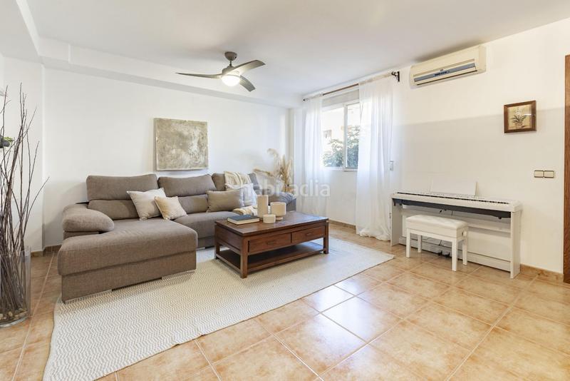 Foto cb6ae761-c7cc-4daa-b4dc-335cfc16311c. Casa adossada amb calefacció aparcament a San Antonio de Benagéber