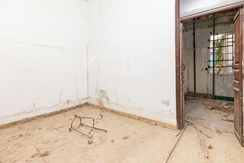 Foto b6a51bc8-54c7-47e8-9f6b-9c9a9ceceb3c. Piano terra in El Cabanyal-El Canyamelar Valencia