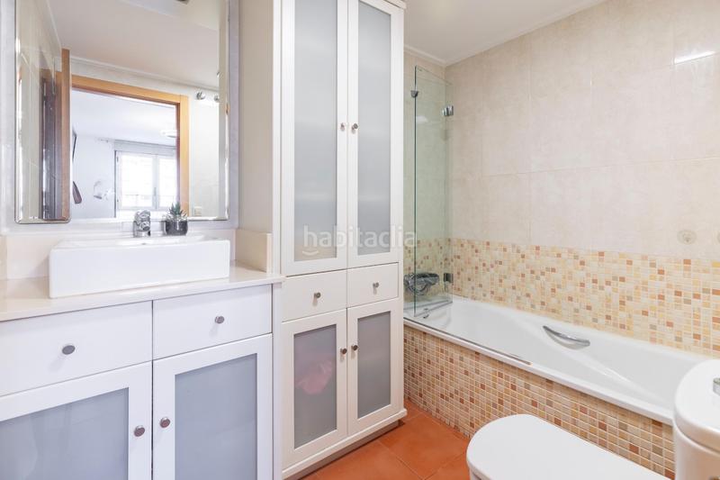 Foto 46387978-4fb8-4b51-b9f3-8829c8dfc917. Appartement avec chauffage dans Torrefiel Valencia